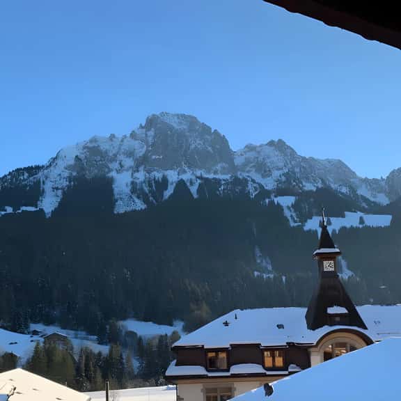 Charming Top floor 4 BR apartment 190m2 with amazing view - Image 1