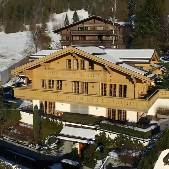 Modern Chalet in Gstaad With Premium Amenities - Image 1