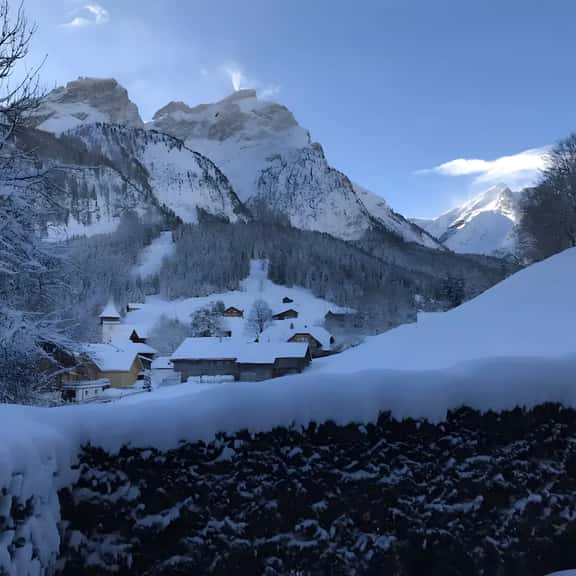 Cozy One Bedroom Flat In Gsteig - Image 1