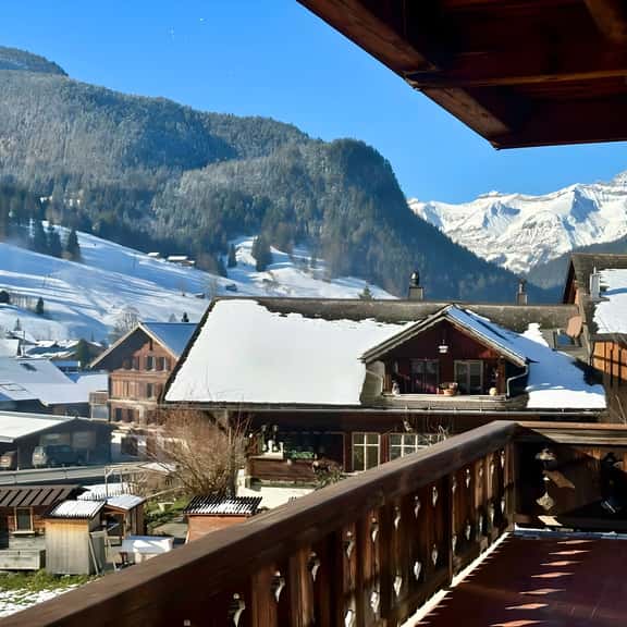 Swiss Peaks Haven with Unparalleled Views - Image 1