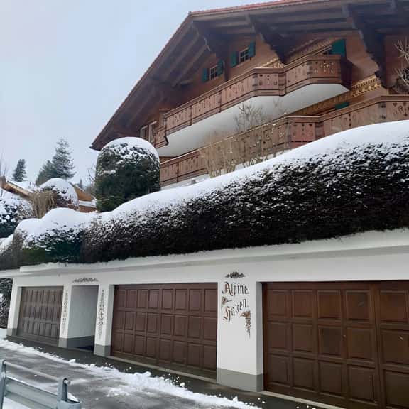 Stunning Duplex in the Heart of the Mountains - Image 1