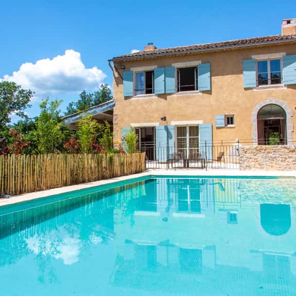 Countryside Retreat With Covered Terrace - Image 1