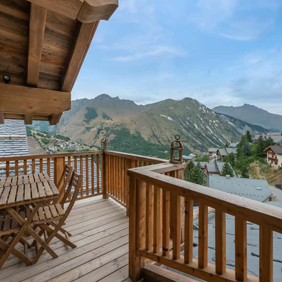 Elegant Mountain Stay With Wellness Area - Image 1