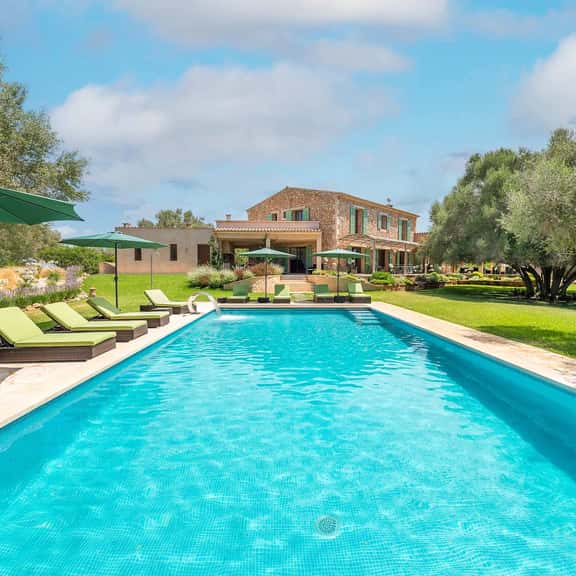 Elegant Santanyí Escape With Panoramic Views - Image 1