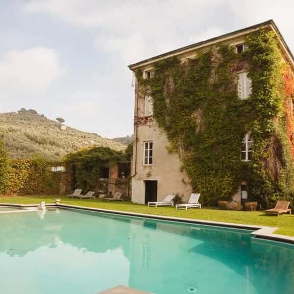 Historic Frescoed Villa Estate in Tuscany - Image 1
