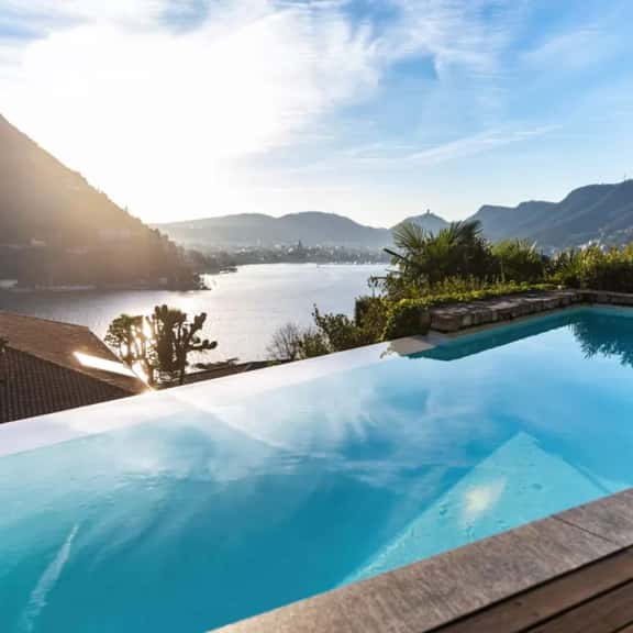 Luxury Lakeview Stay Near Como - Image 1