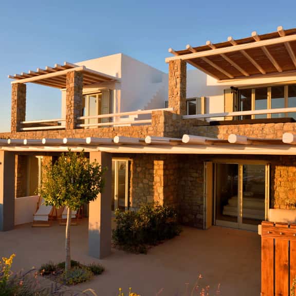 Luxury Retreat With Ocean View Pool - Image 1