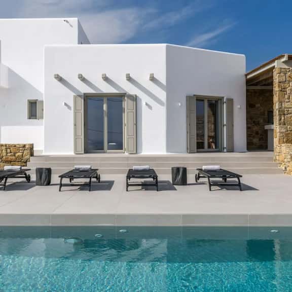 Modern Cycladic Retreat Near Kalafatis Beach - Image 1
