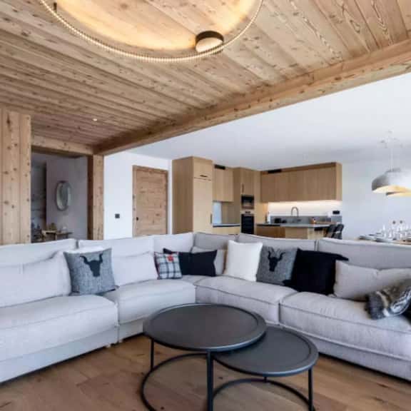 Mountain Retreat Apartment With Private Sauna - Image 1