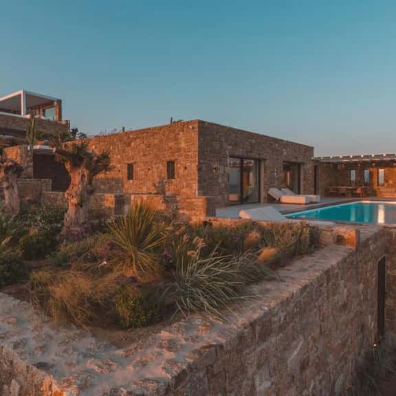 Mykonos Getaway Villa With Private Pool - Image 1