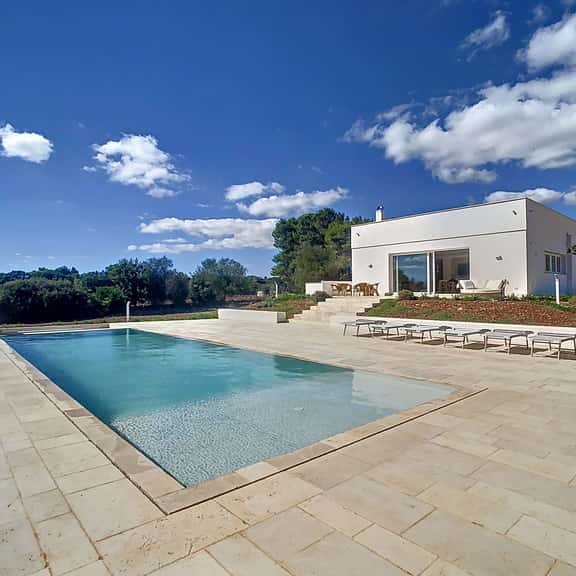 Panoramic Valley Estate Retreat - Image 1