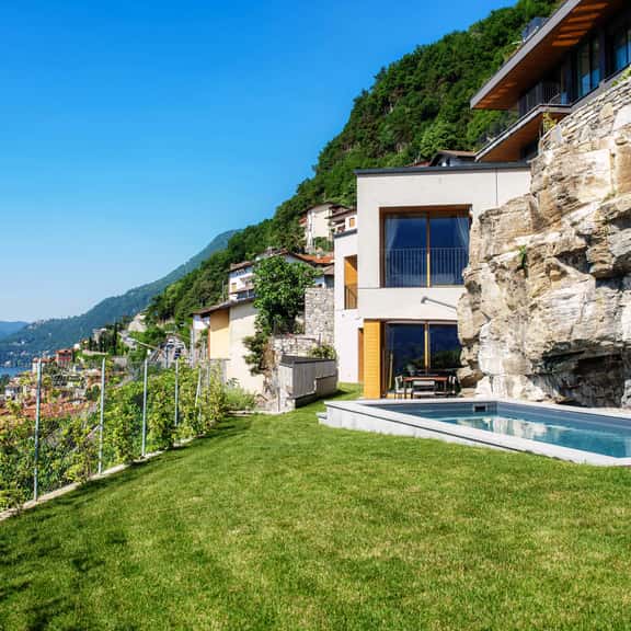 Stylish Mountain Retreat With Private Pool - Image 1