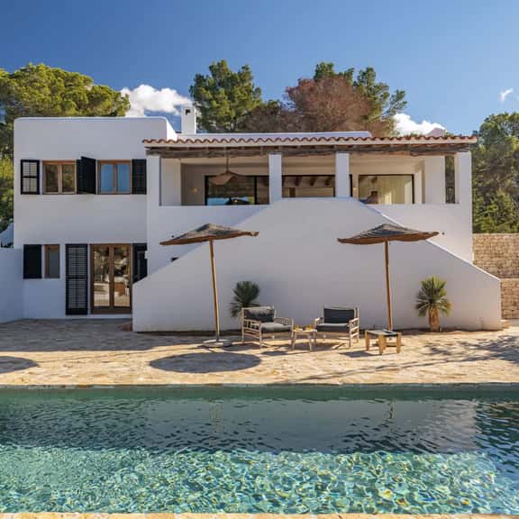 Sunset Sea Views with Saltwater Pool - Image 1