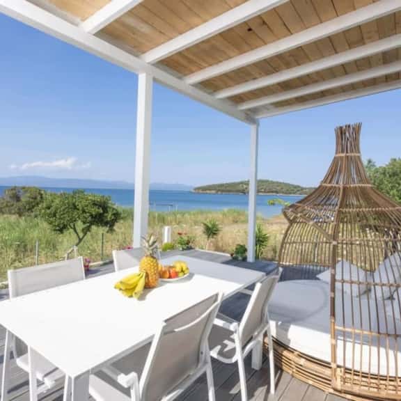 Right Next to the Beach, White Villa - Image 1