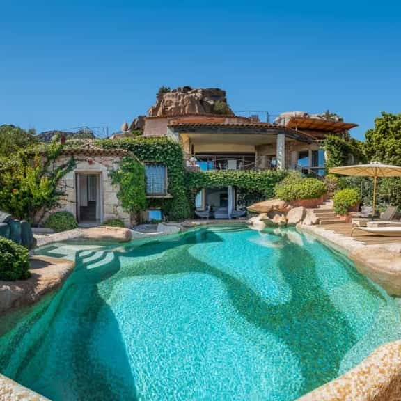 Exclusive Marina View Villa With Pool - Image 1