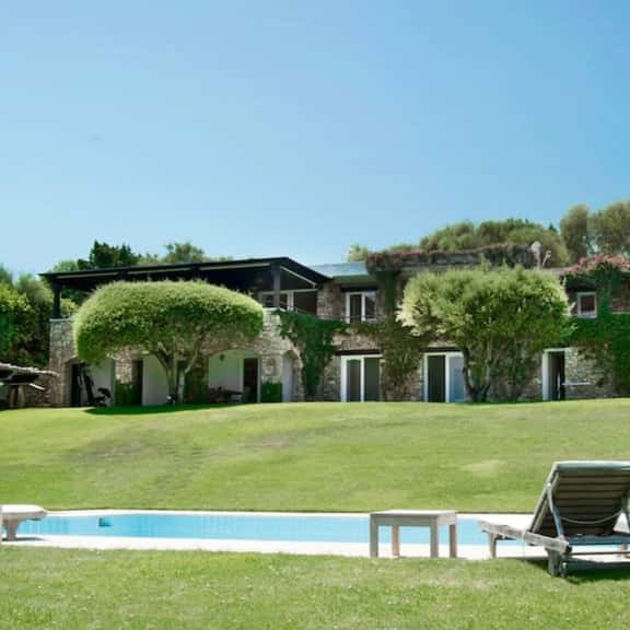 Prestigious Seaside Villa With Private Pool Retrea - Image 1