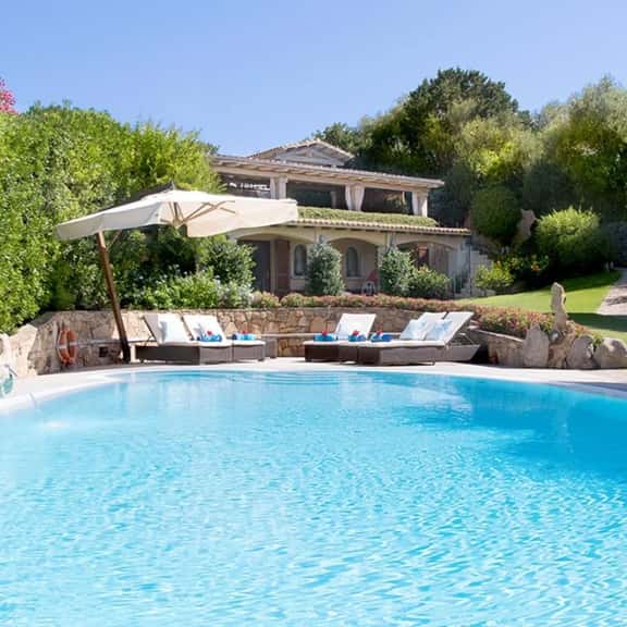 Seaview Villa With Private Beach Club Access - Image 1