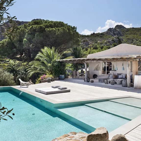 Coastal Living With Pool and Island Views - Image 1