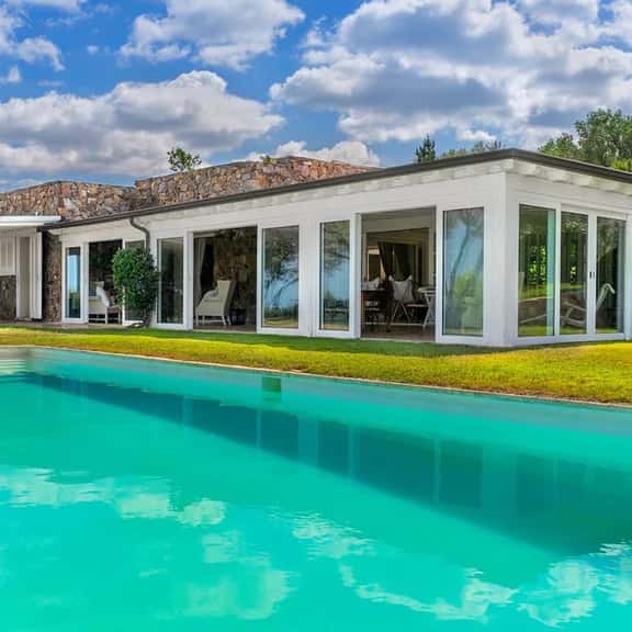 Luxury 5+1 Bedroom Sea View Villa with Pool - Image 1