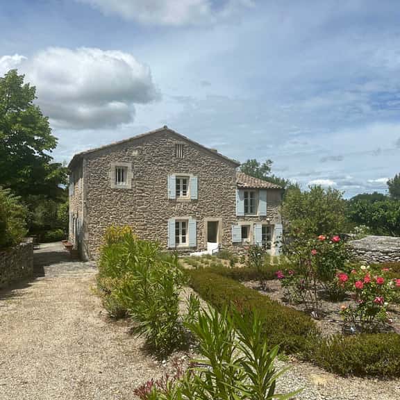 Authentic Stone Mas in the Heart of the Luberon - Image 1