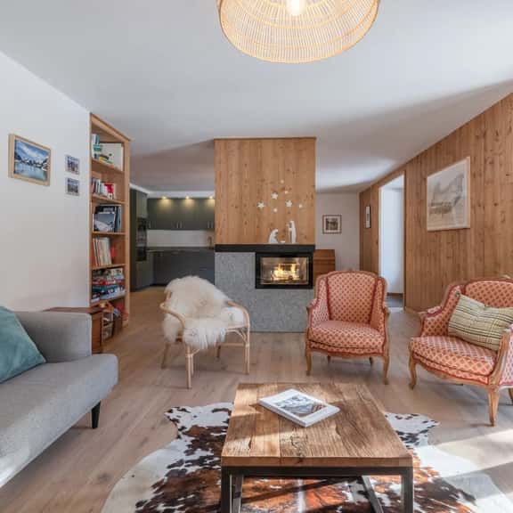 Scandinavian Retreat With Mountain Garden Views - Image 1