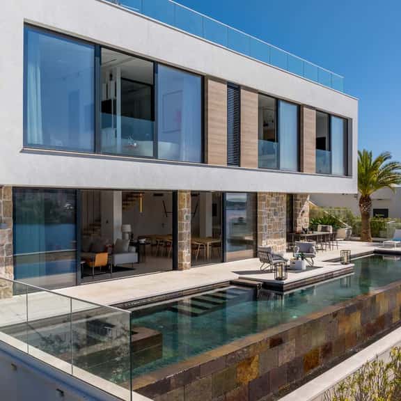Elegant Villa Overlooking Adriatic Sea - Image 1