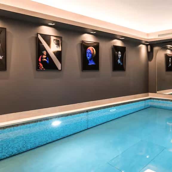 Luxury Private Paris Villa with Indoor Pool - Image 1