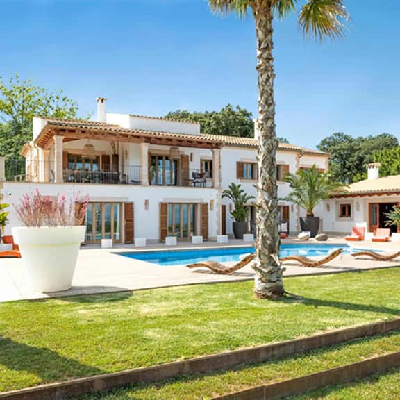 Spacious Retreat With Saltwater Heated Pools - Image 1