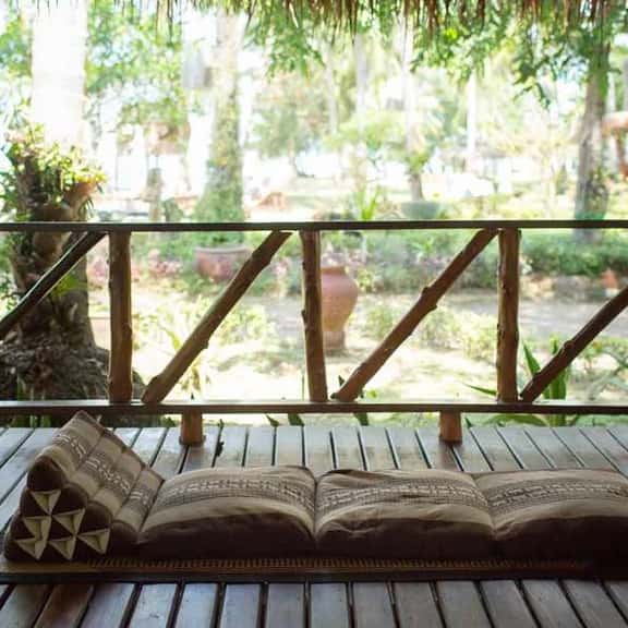 Spacious Tropical Family Sea Retreat - Image 1
