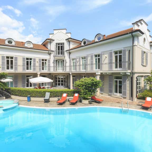 Luxury Lake Maggiore Villa with Pool & TennisCourt - Image 1