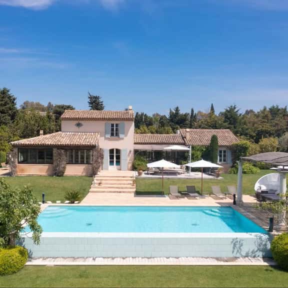 Elegant Provençal Estate with Pool, Tennis Court - Image 1