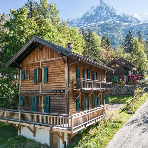 Warm Mountain Chalet Near Ski Lifts - Image 1
