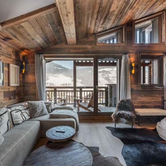 Scenic Alpine Chalet for Families - Image 1