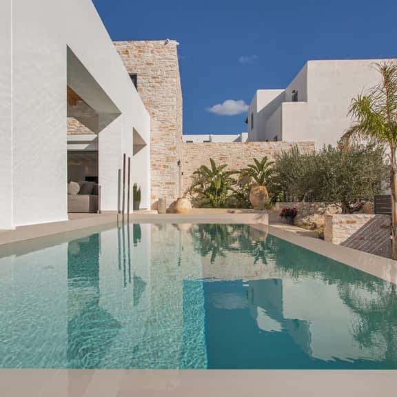 Seafront Villa Near Piso Livadi Beach - Image 1