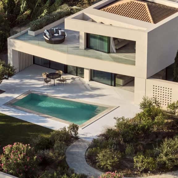 Sea View Luxury Villa with Heated Infinity Pool - Image 1