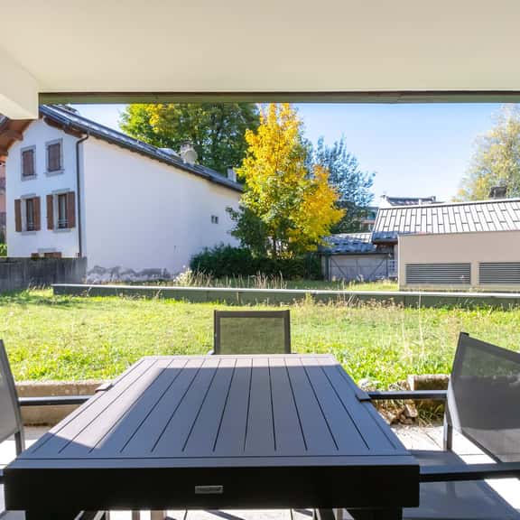 Bright Apartment Close to Ski Slopes - Image 1