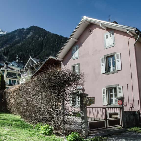 Alpine Getaway With Mont Blanc Panorama - Image 1