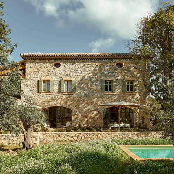 Spacious Luxury Retreat in Rural Provence - Image 1