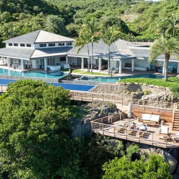 Luxury Retreat Near Gouverneur Beach - Image 1
