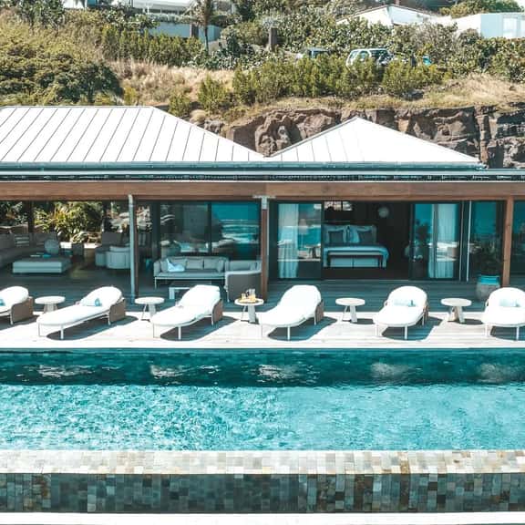 Sophisticated Caribbean Villa For Large Groups - Image 1