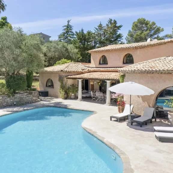 Relaxing Provençal Escape With Private Pool - Image 1