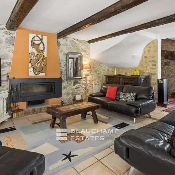 Peaceful Vineyard Escape With Private Pool - Image 1