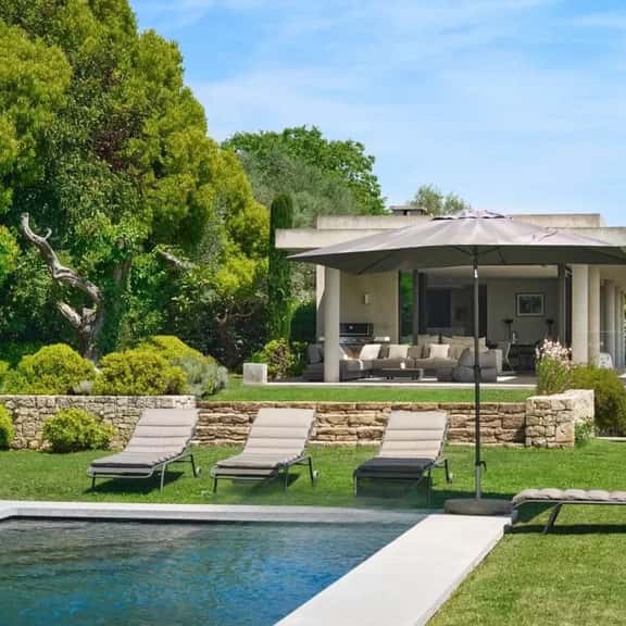 Bright Villa With Expansive Outdoor Terraces - Image 1