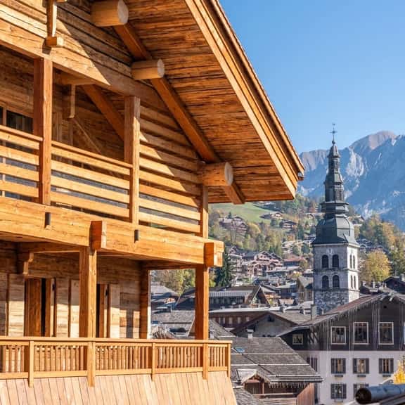 Restored Farmhouse With Panoramic Mountain Views - Image 1