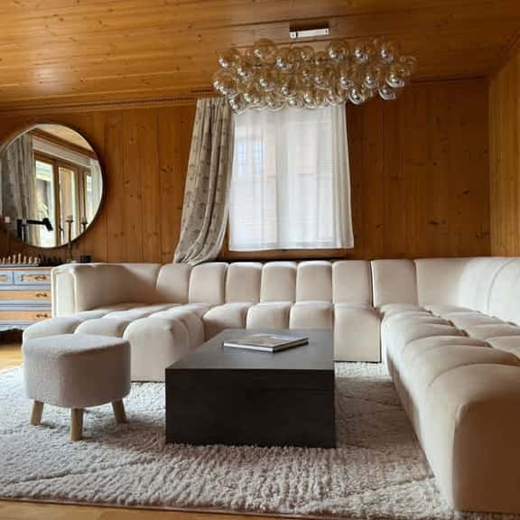 Saanen Alpine Heritage Chalet - Image 1