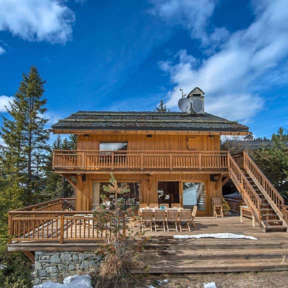 Traditional Chalet With Panoramic Peak Views - Image 1