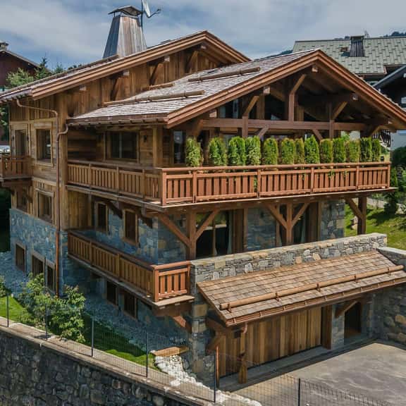 Luxury Alpine Escape With Wellness Area - Image 1