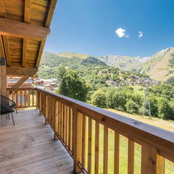 Mountain Duplex With Scenic Balcony Views - Image 1
