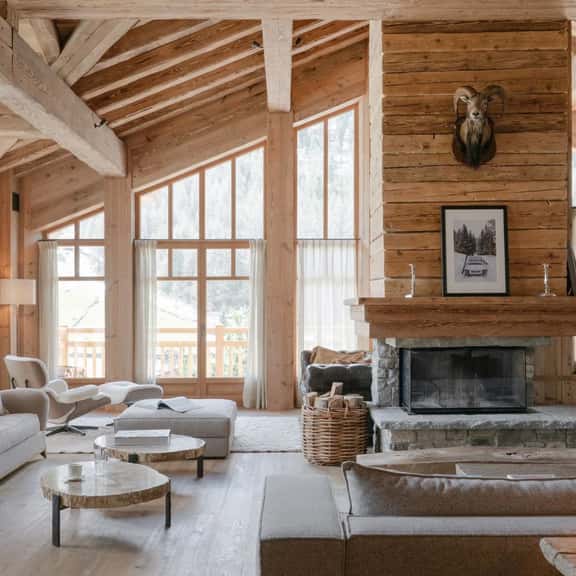 Refined Chalet Near Gondola And Slopes - Image 1