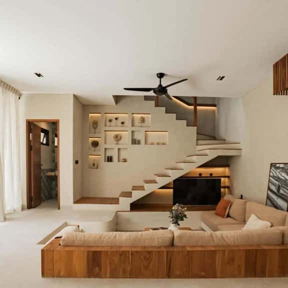 Refined Villa With Seamless Indoor Living - Image 1